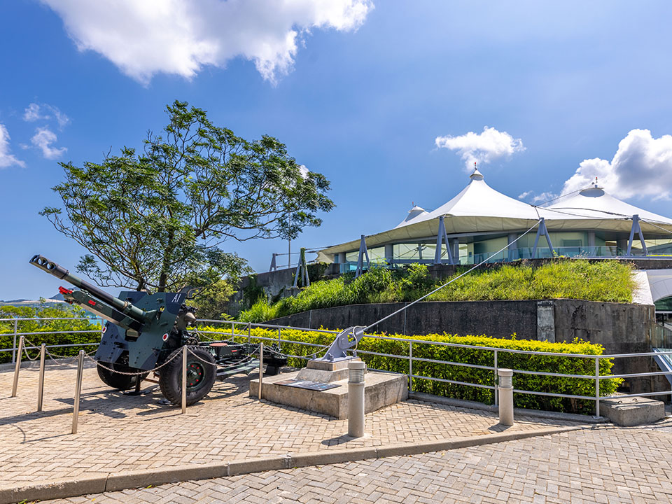 的野戰炮。  香港抗战及海防博物馆展出的野战炮。